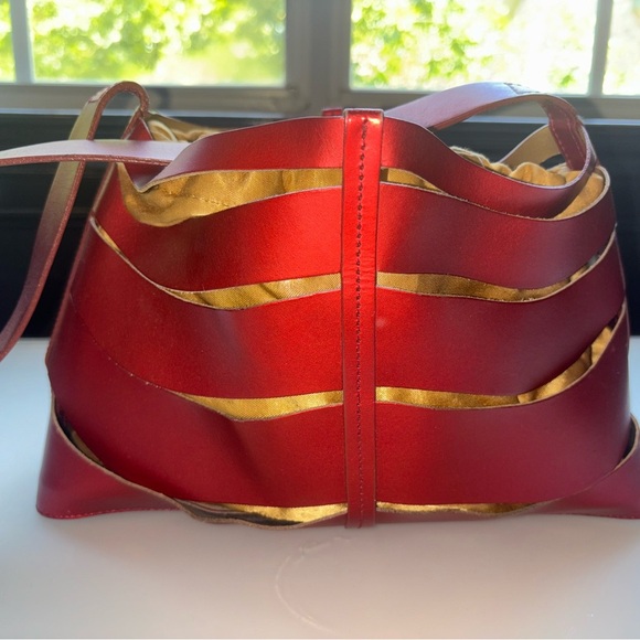 Francesco Biasia Red and Gold Clutch - Picture 2 of 3